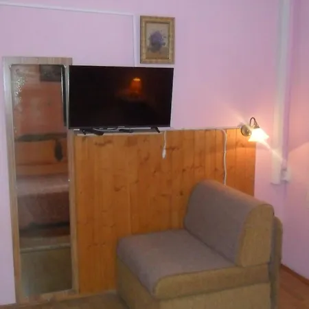 Yucca ゲストハウス トロギール