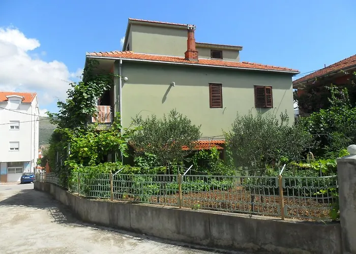 Apartmani Yucca Гостевой дом 3*